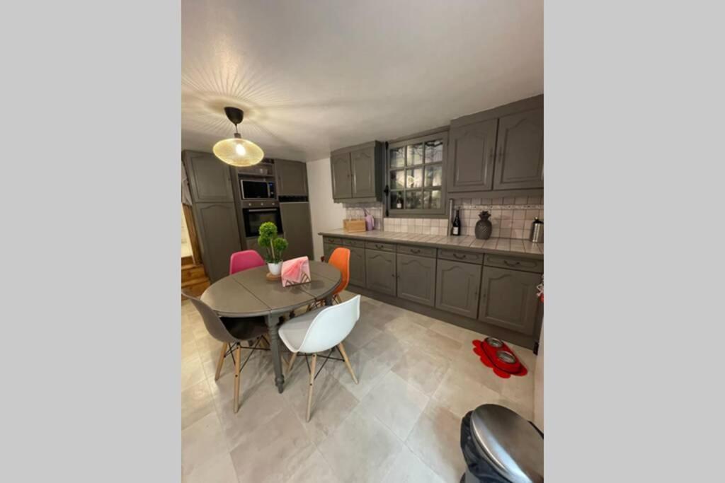 Appartement  La vie est belle  au cœur de Sézanne Esterno foto