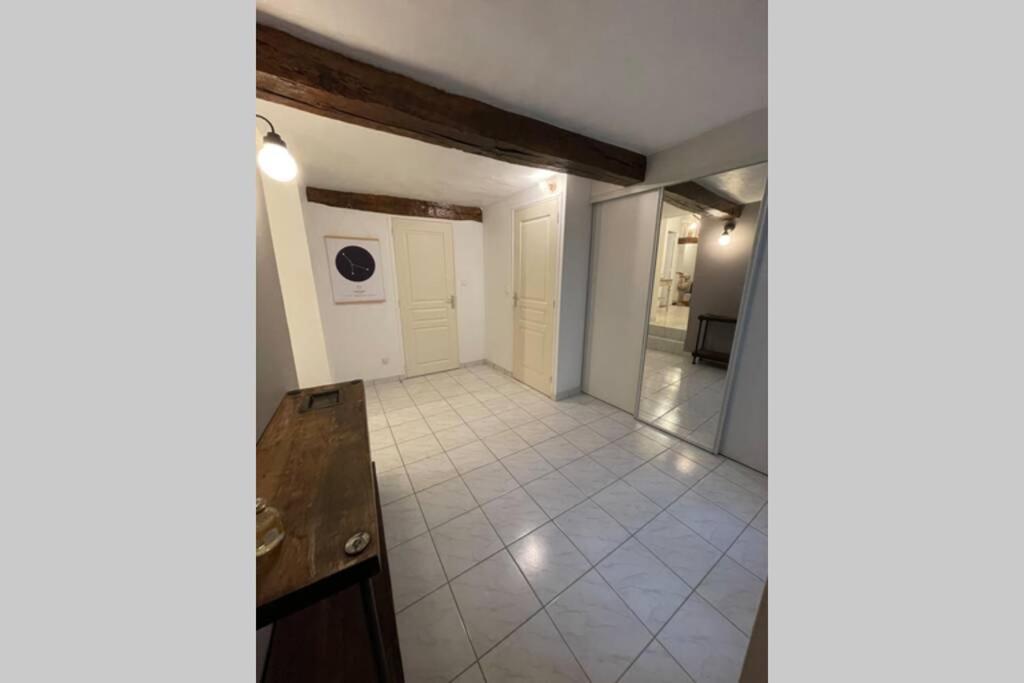 Appartement  La vie est belle  au cœur de Sézanne Esterno foto