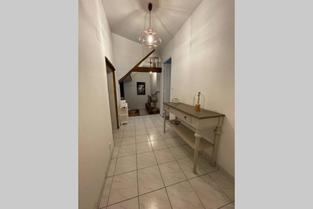 Appartement  La vie est belle  au cœur de Sézanne Esterno foto